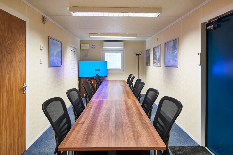32 ft ECOlink Meeting Room Cabin – Stackable, Linkable, Double Glazed Windows - Image 5