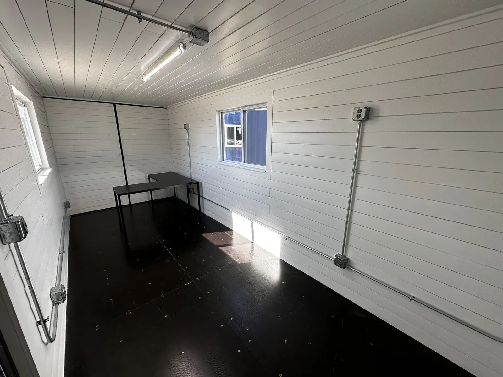 20ft Standard Shipping Container – Grey Exterior - Image 5