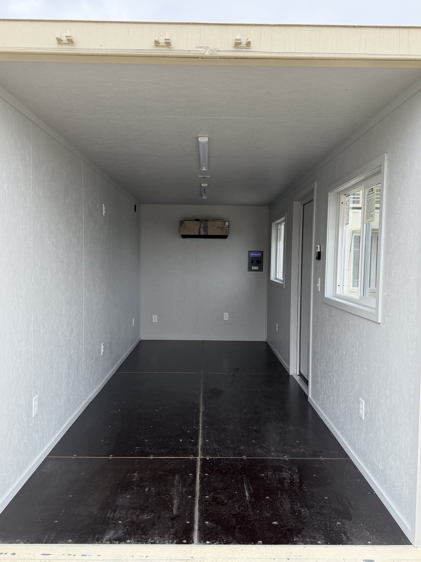 New 20ft Ivory Shipping Container – Converted Office Unit - Image 4