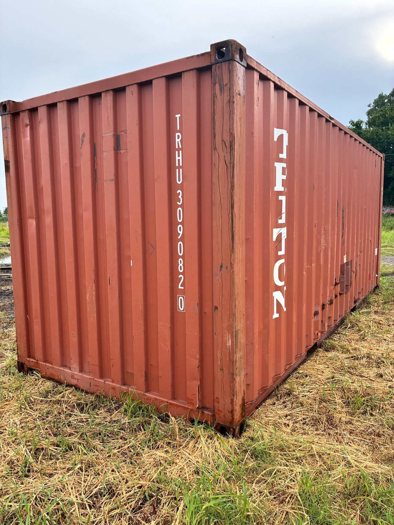 Used 20ft Cargo Worthy Shipping Container – Red - Image 3