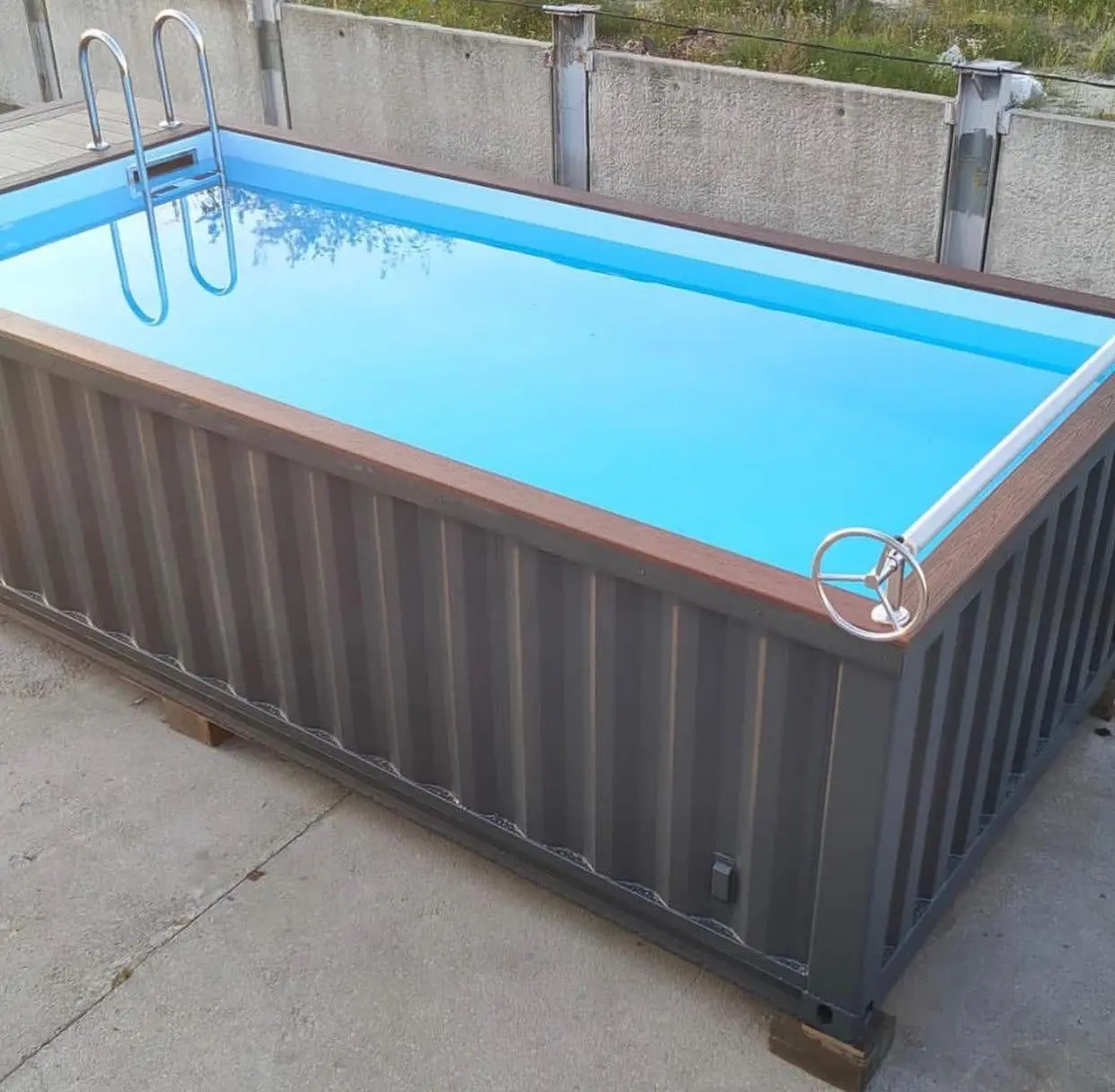 20ft Converted Shipping Container Swimming Pool. - Image 3