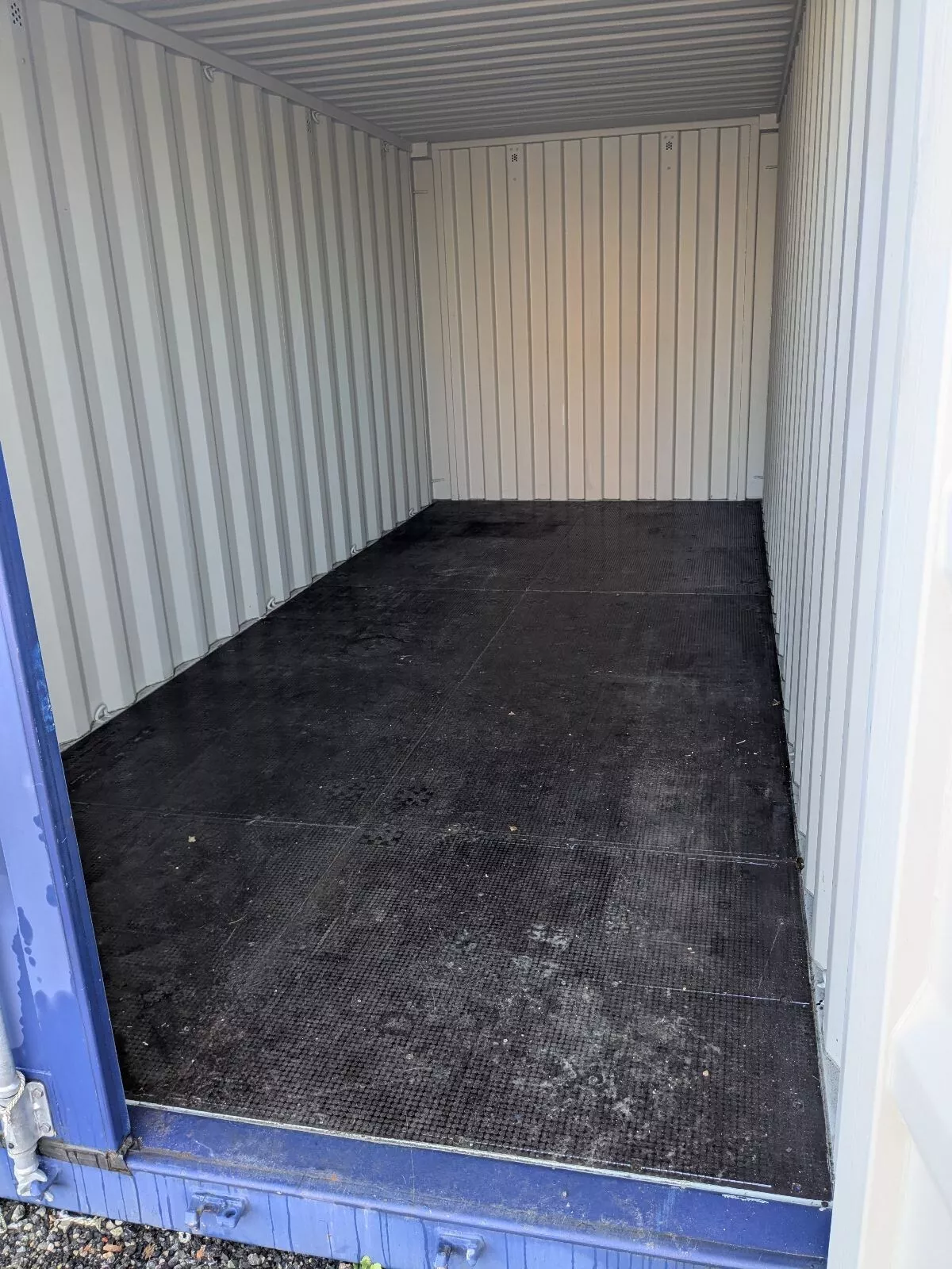 20FT Shipping Containers - Ideal for SELF-STORAGE| SOLD as SEEN - Image 2