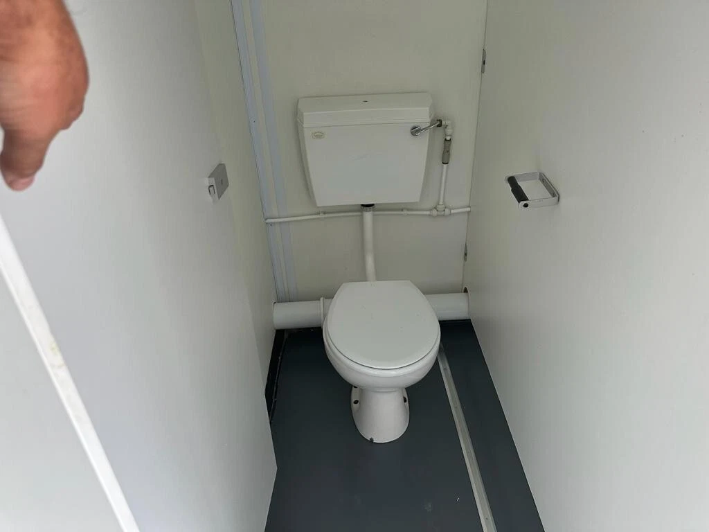 TOILET BLOCK 2+1 - Image 5