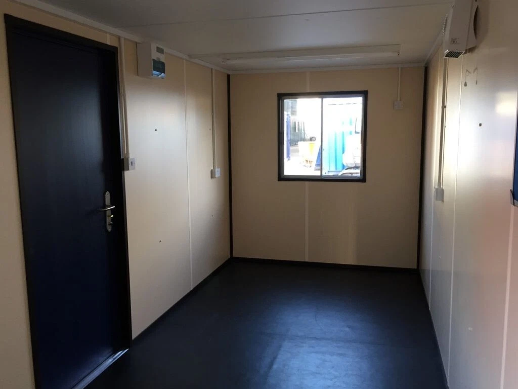 Portable Storage Shipping Containers Available in stock Now ! - Image 4