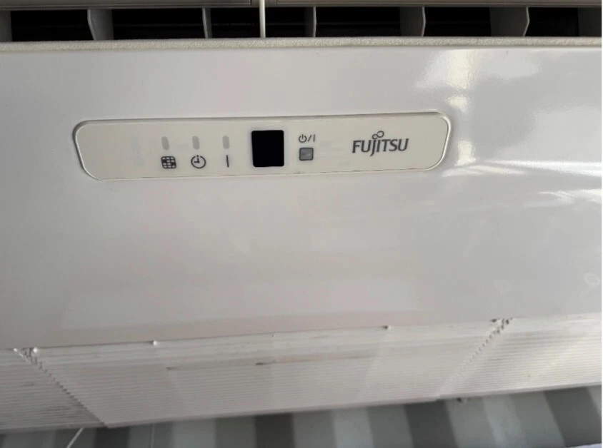 Used 20ft Refrigerated Container with Fujitsu AC Units – Modified - Image 3