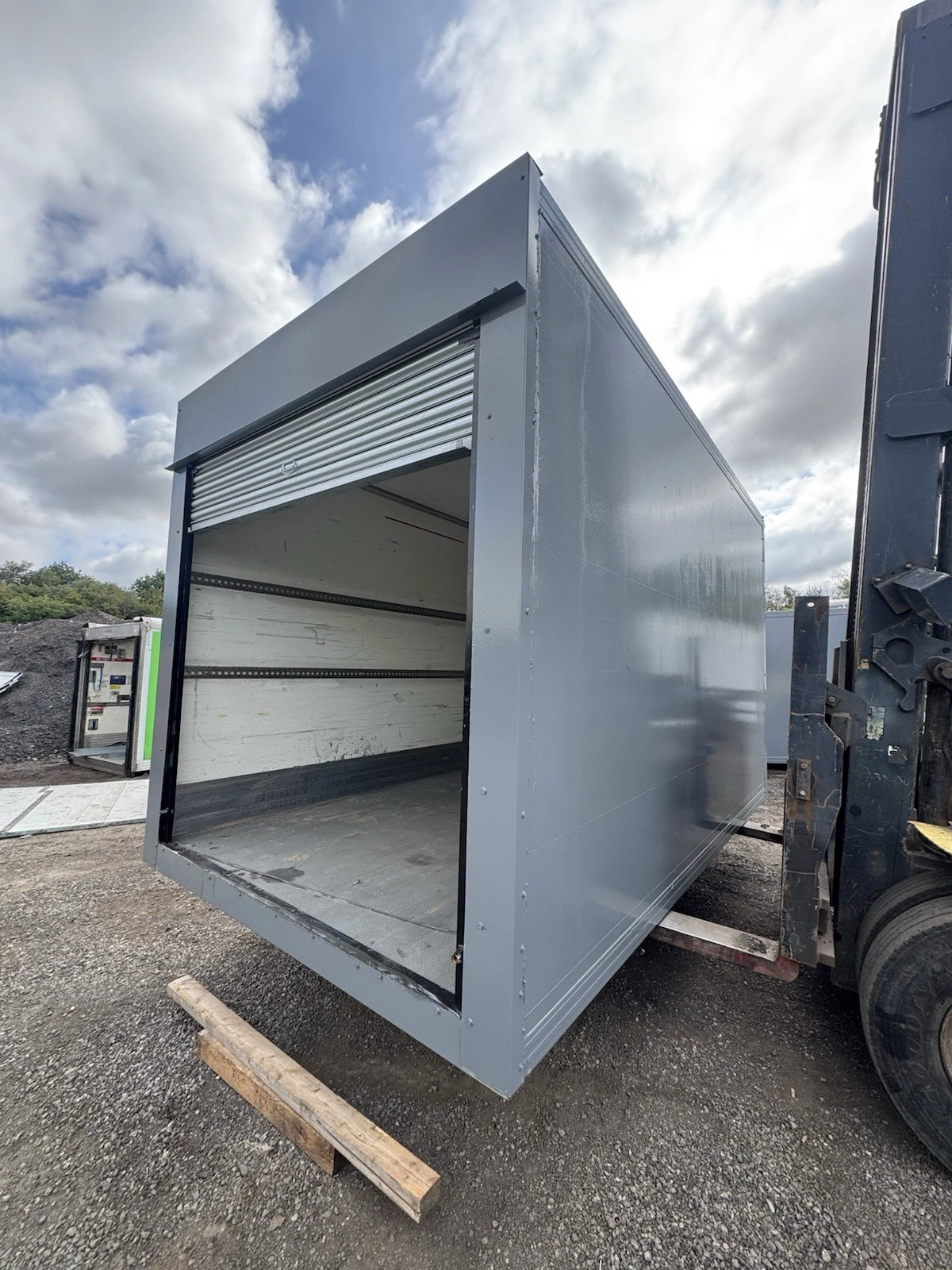 20 Ft Insulated Storage Container - Image 2