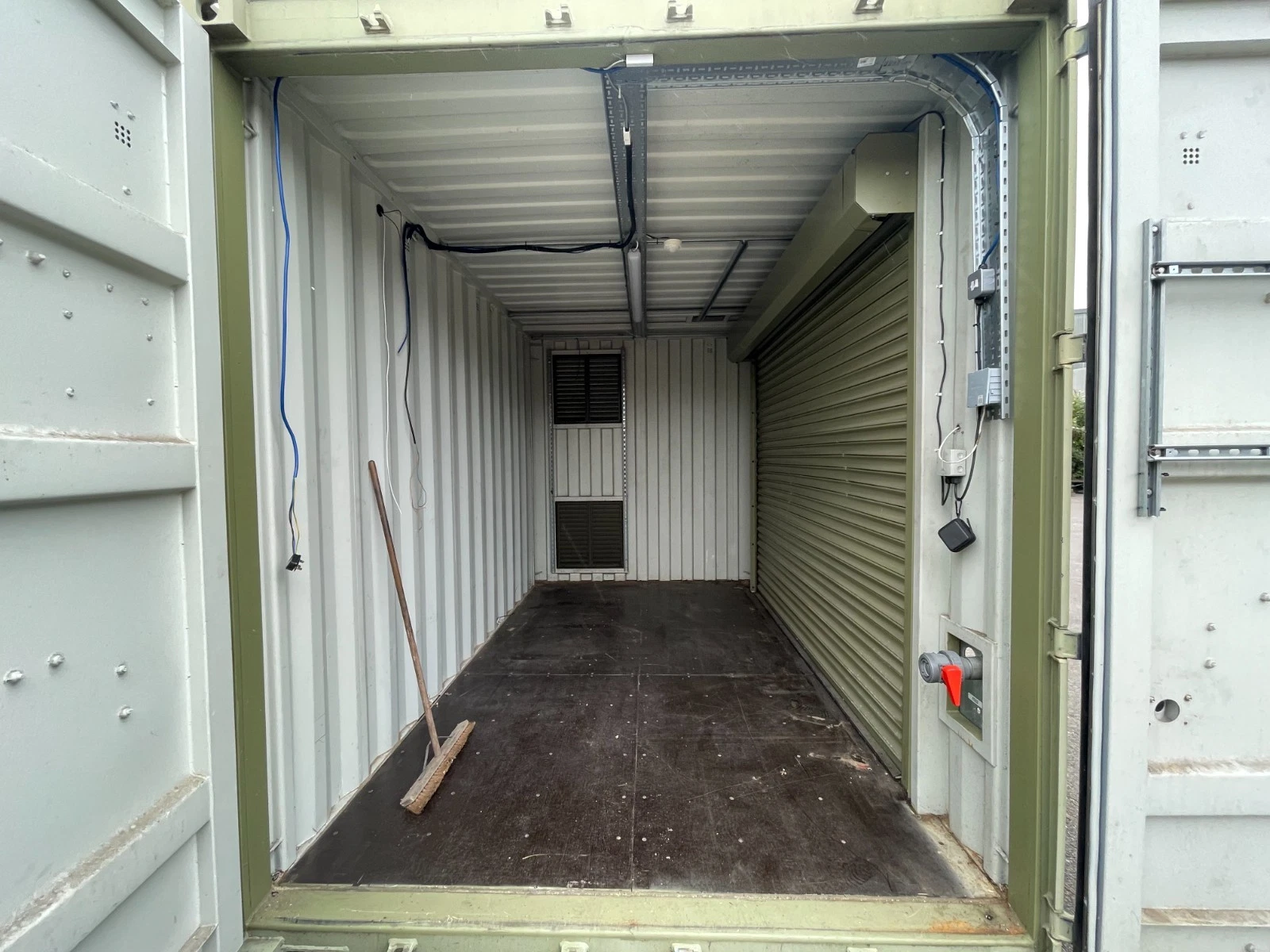 Shipping Container 13ft - Image 12