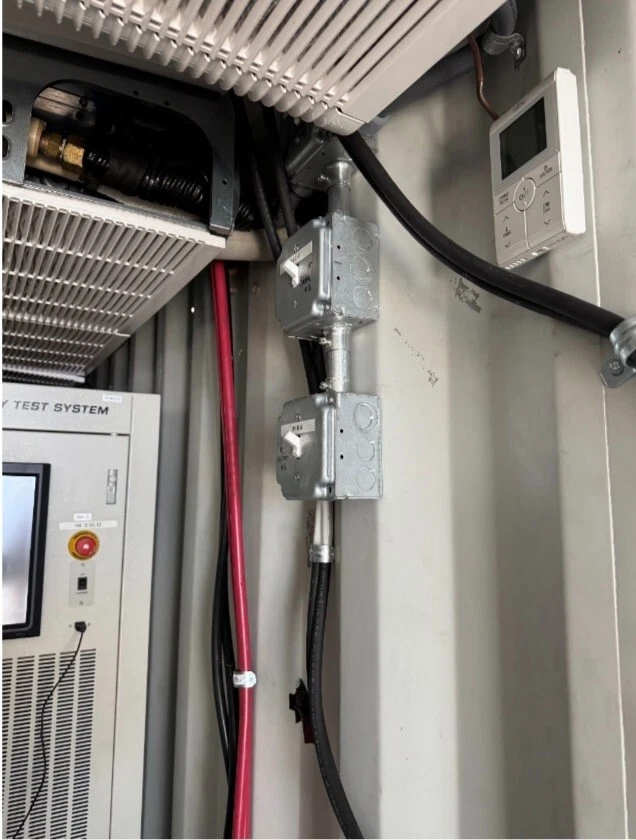 Used 20ft Refrigerated Container with Fujitsu AC Units – Modified - Image 4