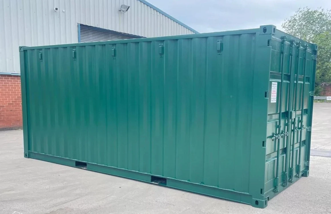 20FT X 8 FT SHIPPING CONTAINER STORE- Colour of your choice! - Image 3