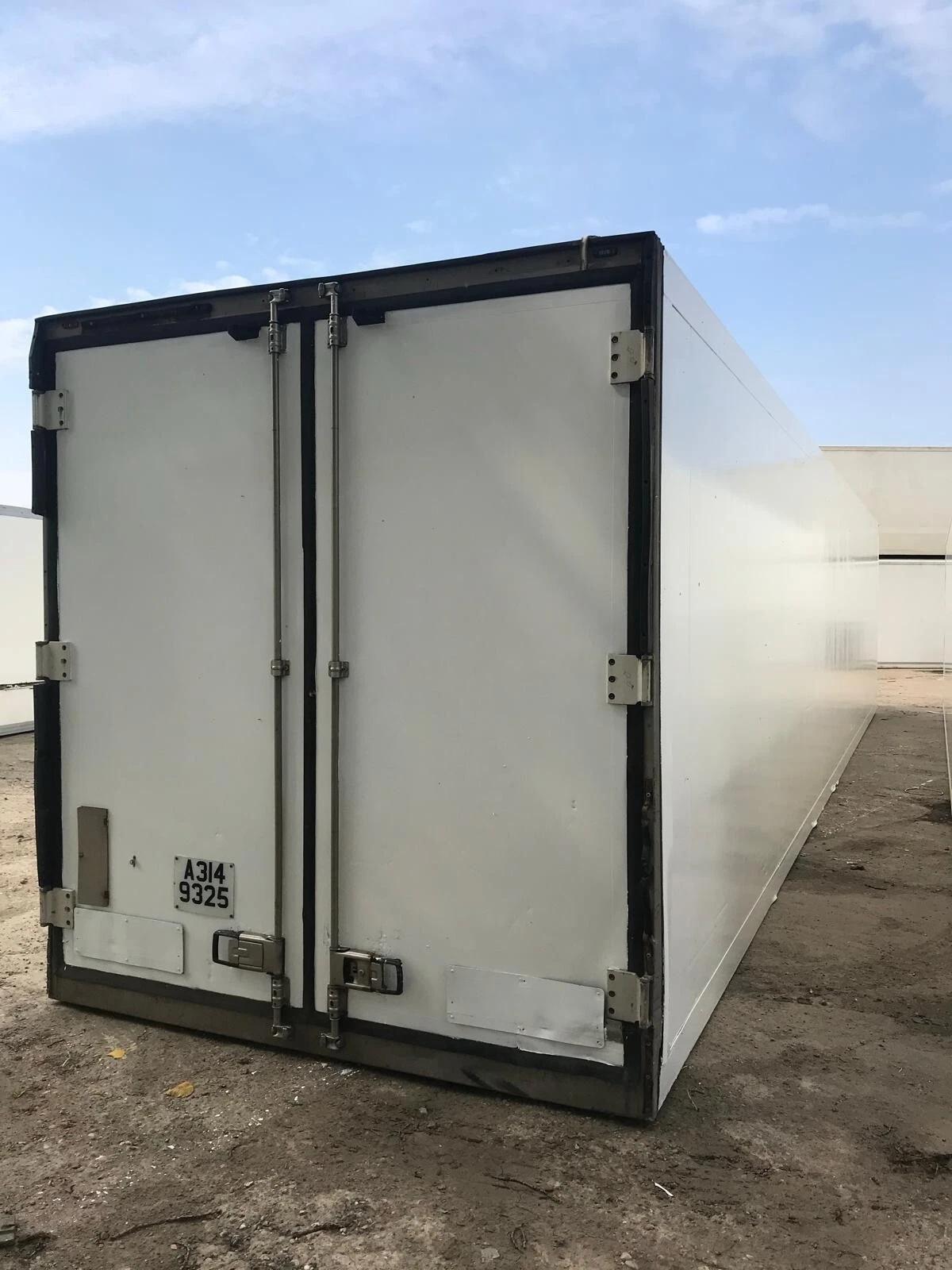 REFRIGERATED SHIPPING CONTAINERS 27’ to 45’ CHILLER/FREEZER - Image 12
