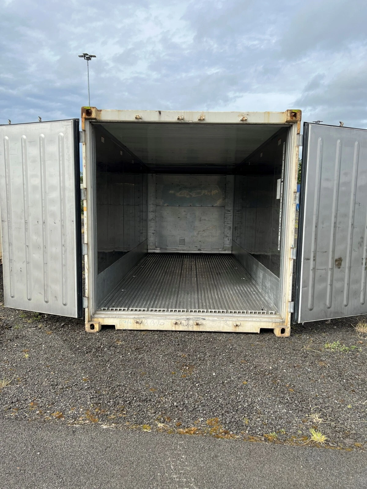 20FT REFRIGERATED REEFER SHIPPING CONTAINERS.....ONLY ONE LEFT. - Image 7