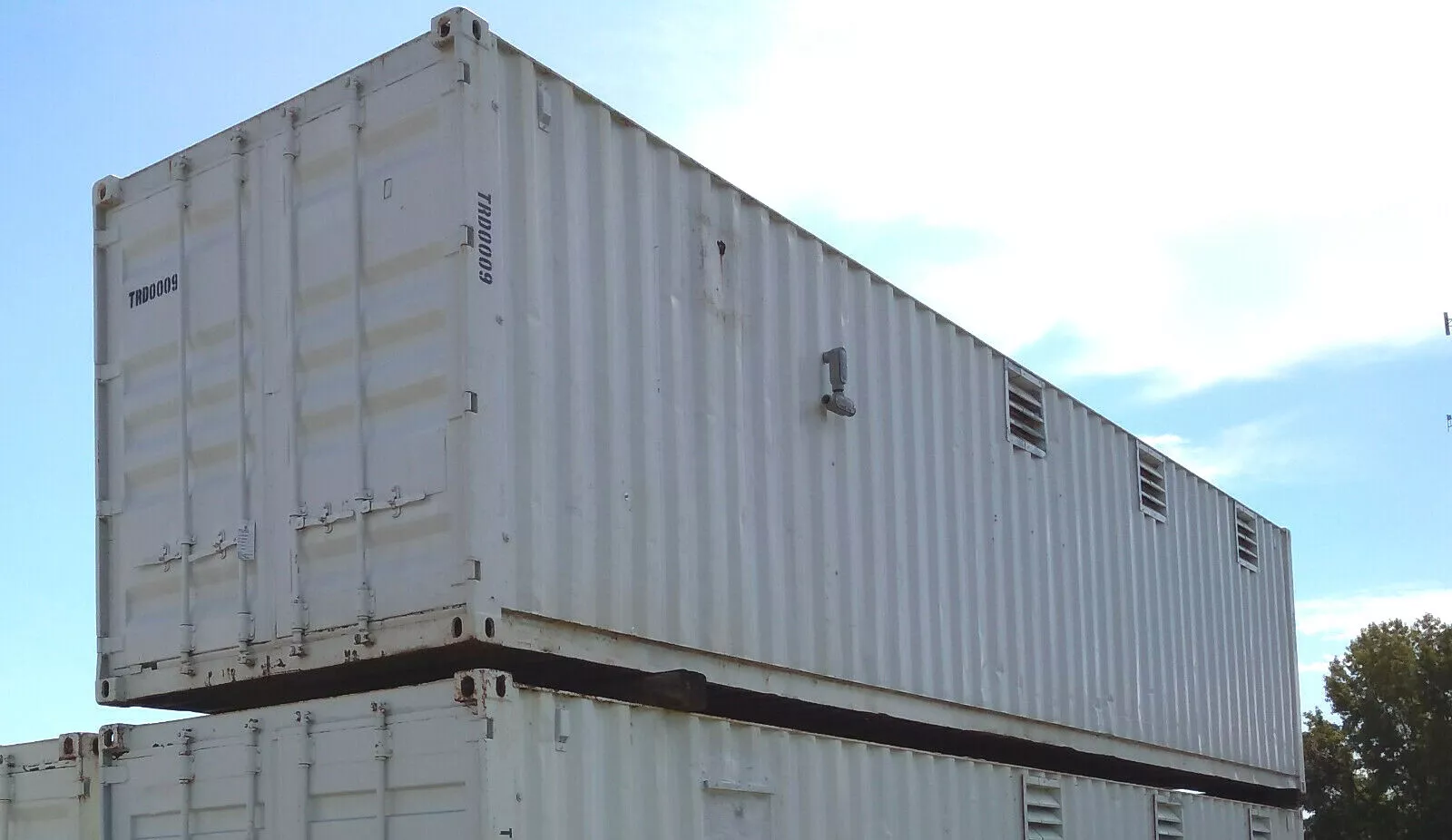 40ft High Cube Container Shop with Office and Storage Racking