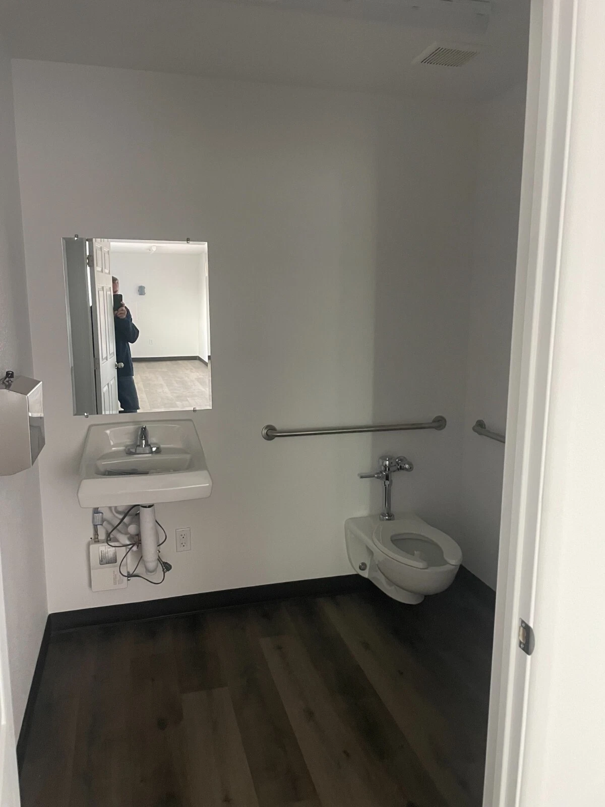 40ft Shipping Container Office with Restroom and HVAC System - Image 3