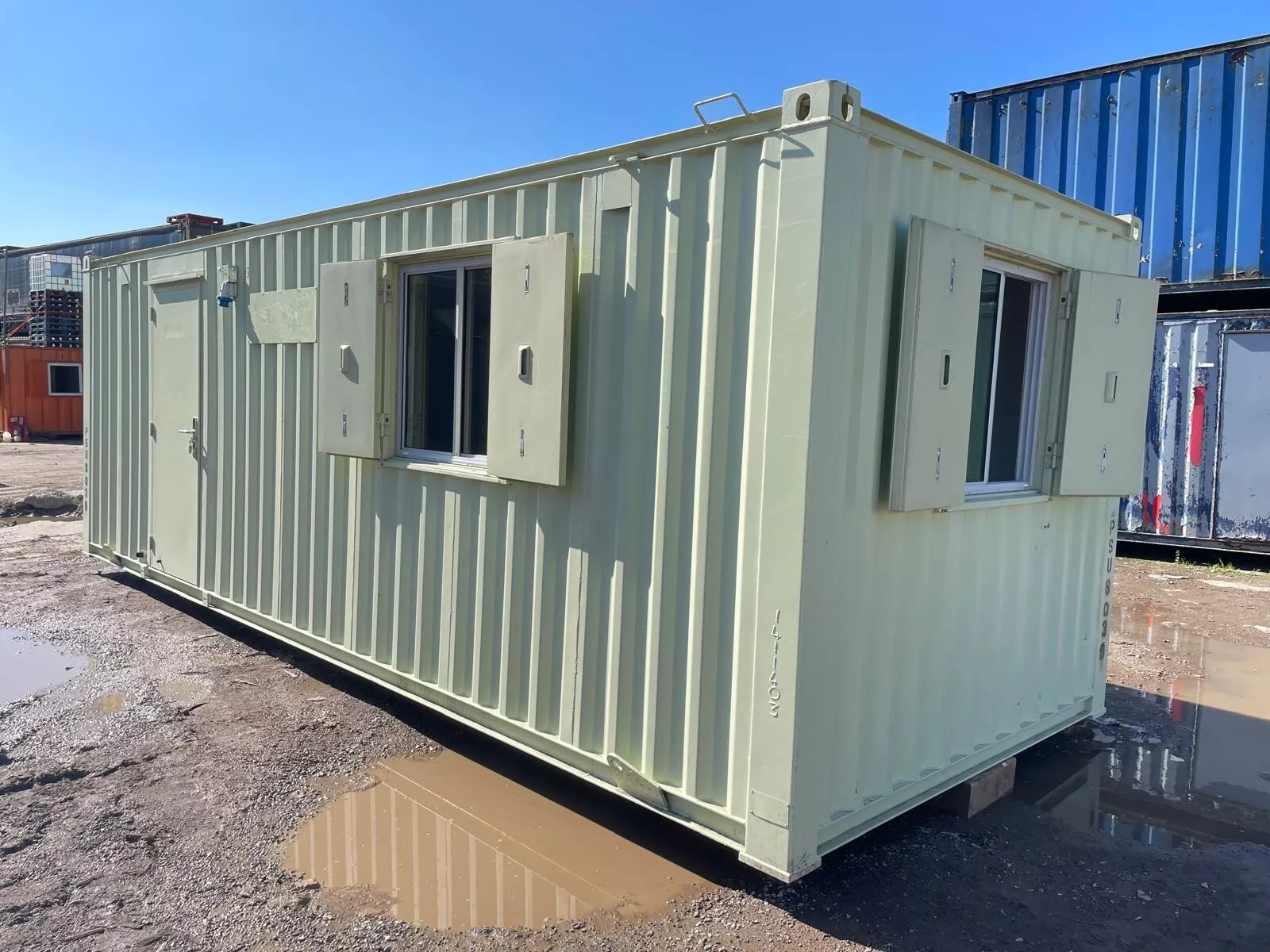 20FT X 8FT OFFICE ANTI VANDAL - Image 5