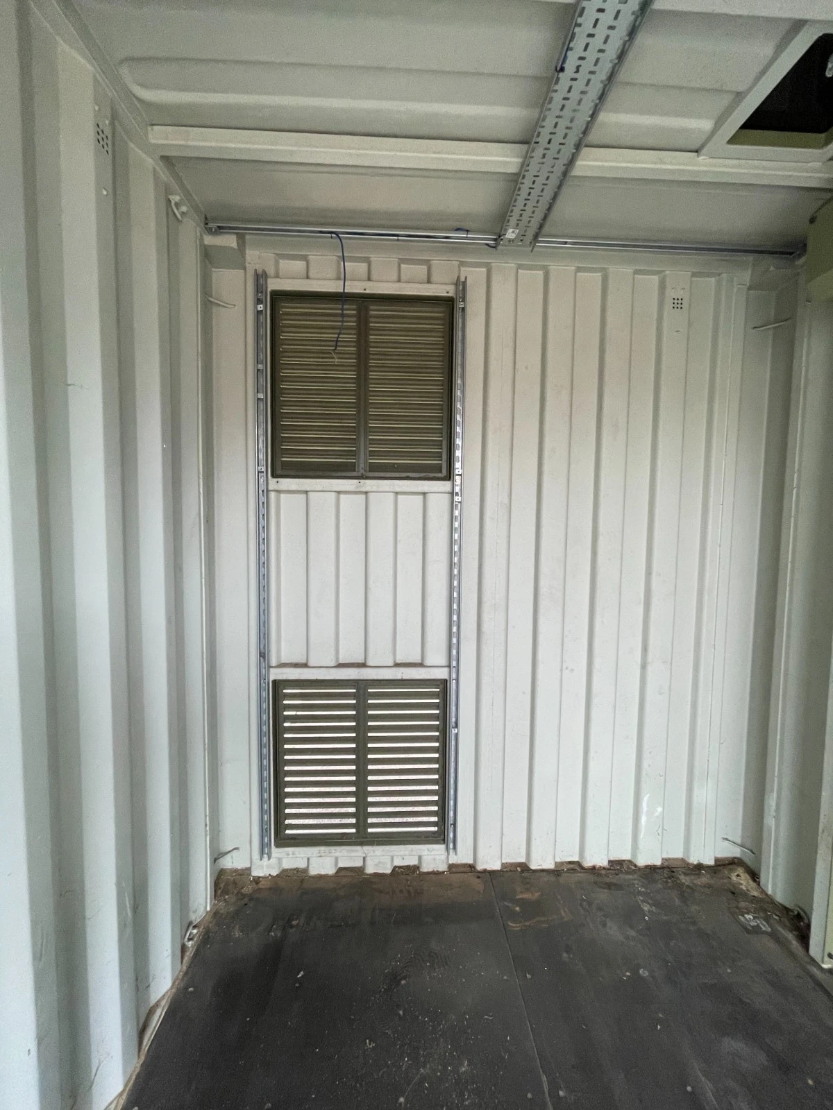 Shipping Container 13ft - Image 8