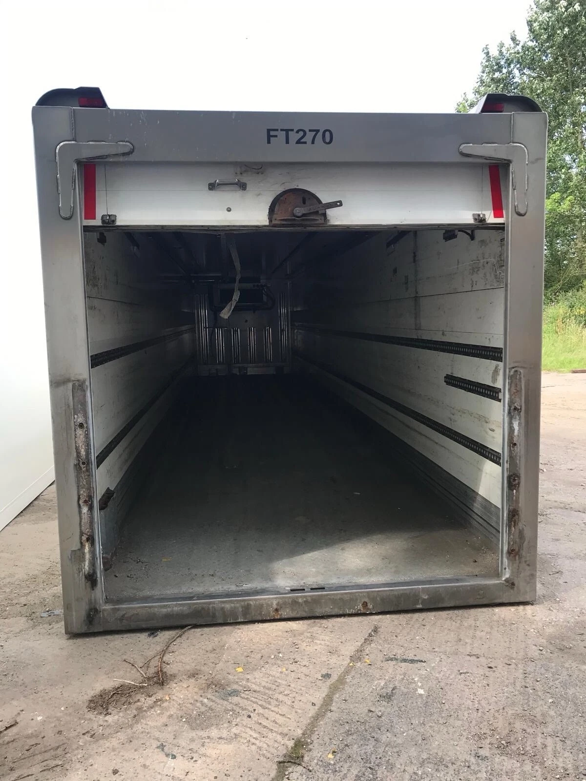 REFRIGERATED SHIPPING CONTAINERS 27’ to 45’ CHILLER/FREEZER - Image 8