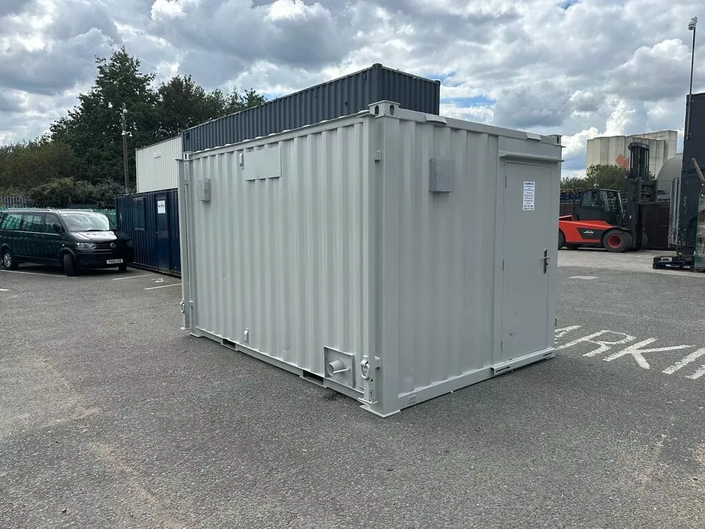 TOILET BLOCK 2+1 - Image 2