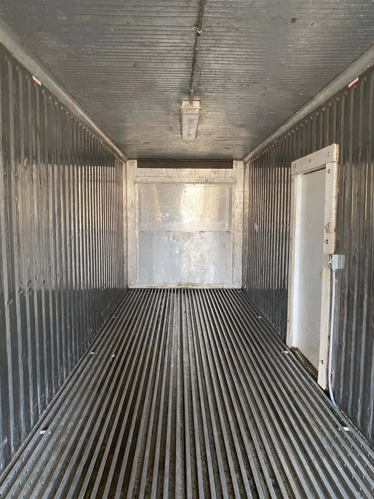 Used 40ft Refrigerated Container with Side Access Door - Image 5