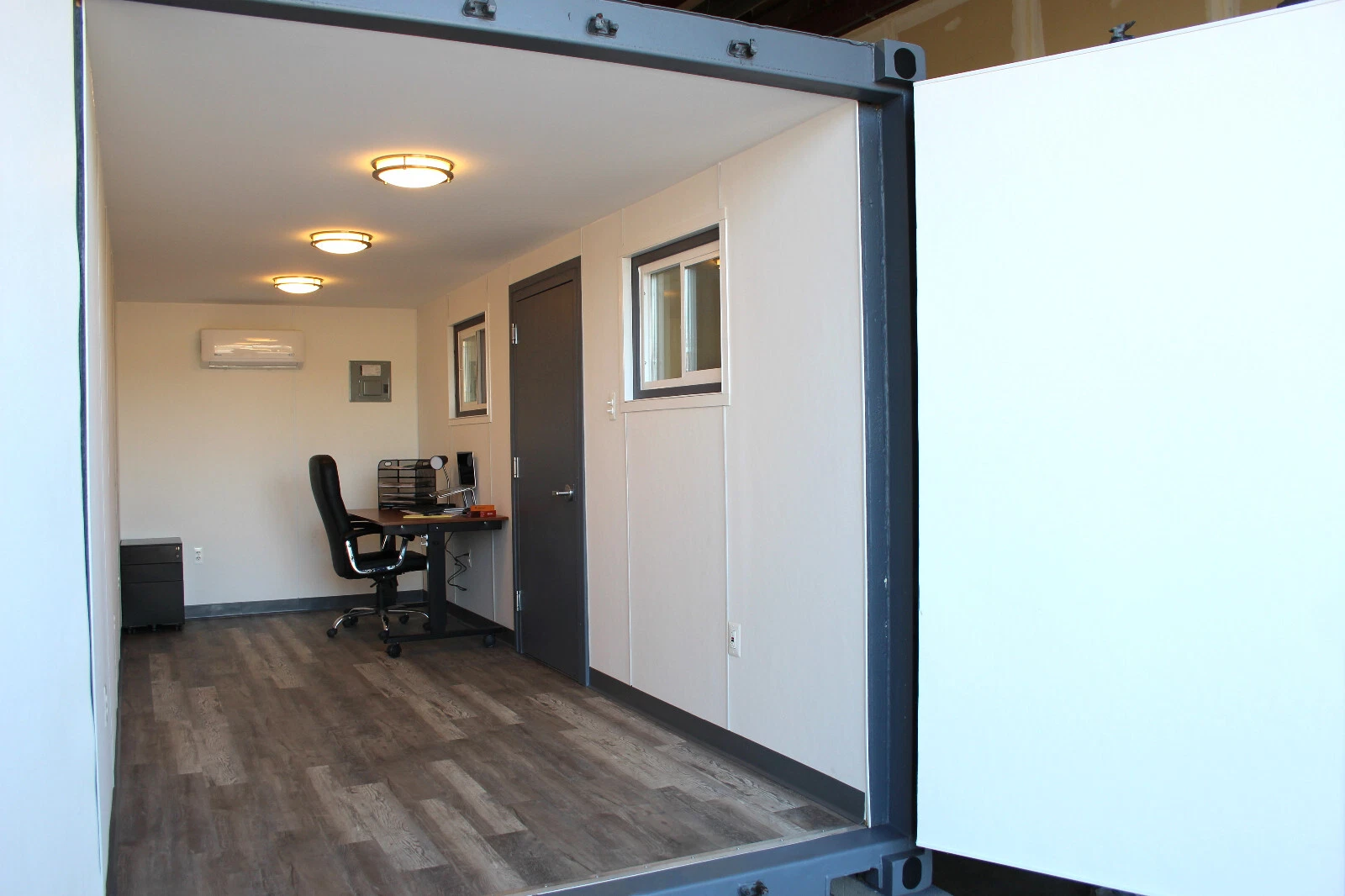 20FT. Shipping Container Office - Modified - Image 7