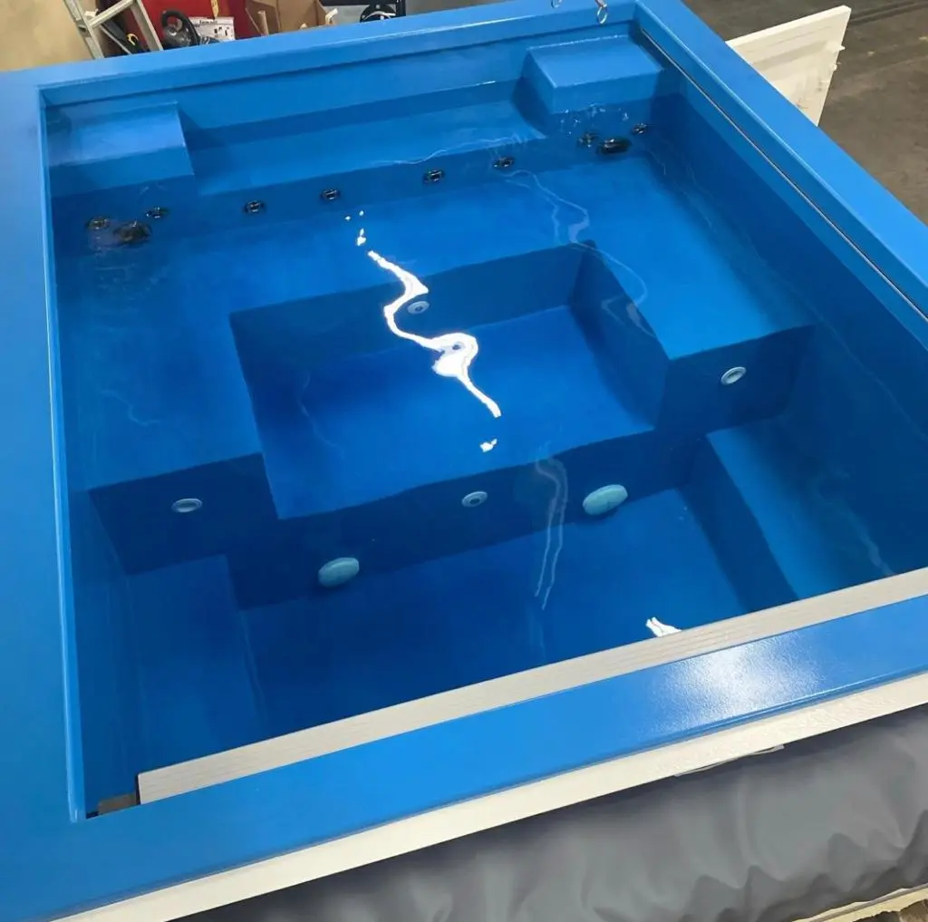 40ft Converted Shipping Container Pool - Image 6